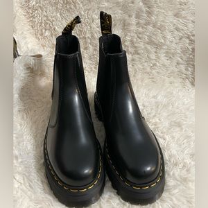 Dr.Martens 2976 Quad Platform Chelsea Boot